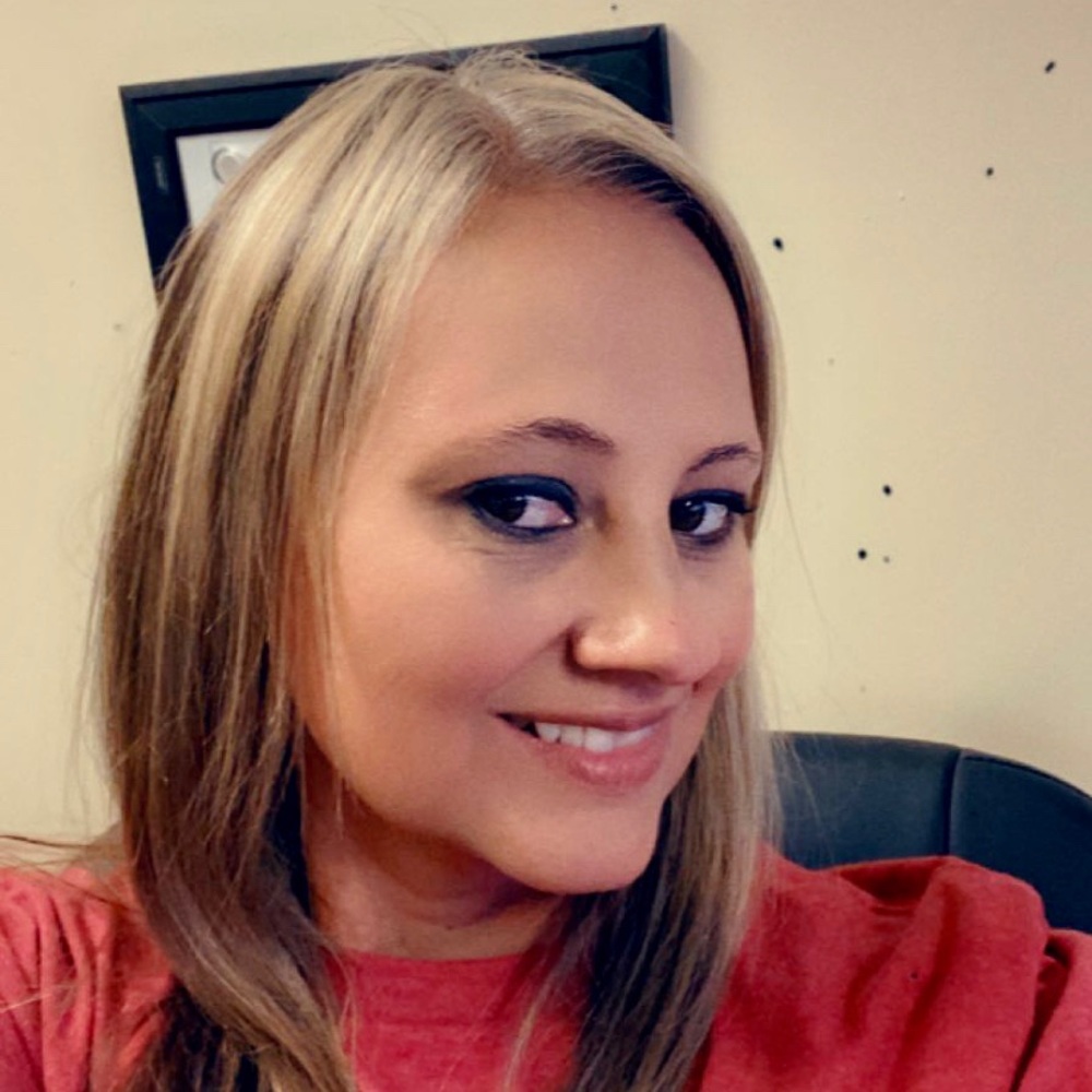 Meet your Posher, Jennifer